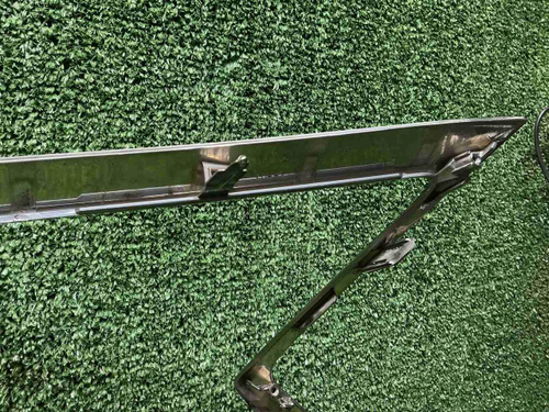 Молдинг решетки радиатора Lexus RX 4 (2015-2019)