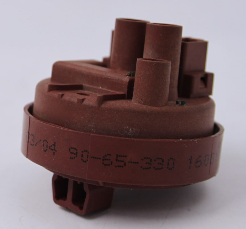 Датчик уровня воды (прессостат) 505GF102 160016158.00 (уровни 90-65-330) стиральной машины Ariston, Indesit