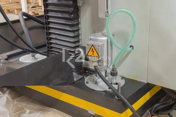 Инструментальный фрезерный станок STALEX WFM 750 Servo