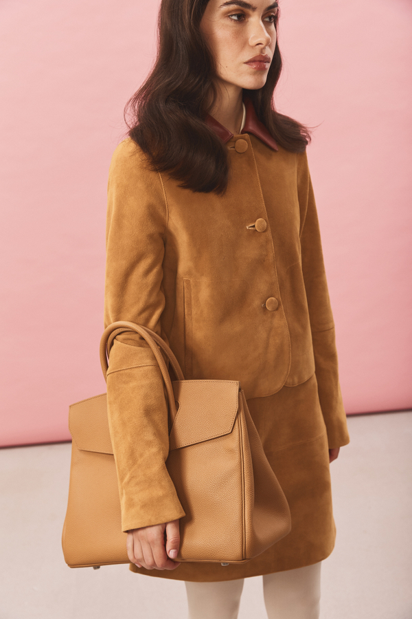 Сумка JECKY M NEW карамельного цвета