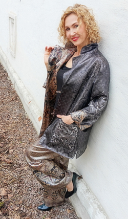 Двусторонний жакет "Вечернее серебро" (коллекция "Сны Белого Камня"), по мотивам белокаменной резьбы домонгольских соборов Владимирской земли