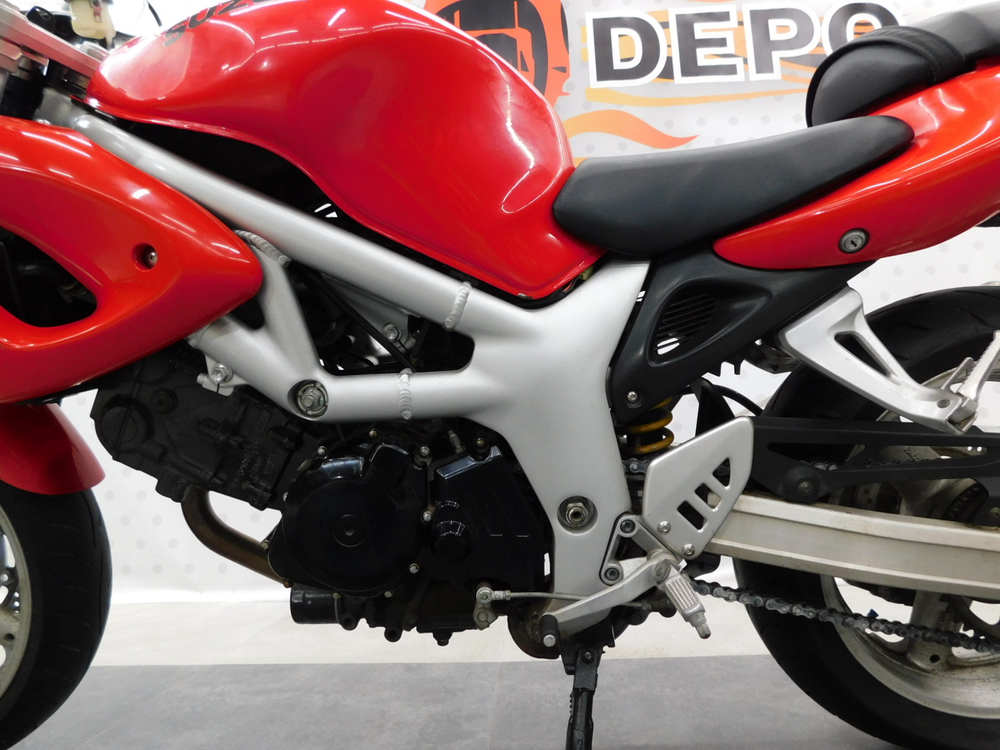 Suzuki SV400 038250