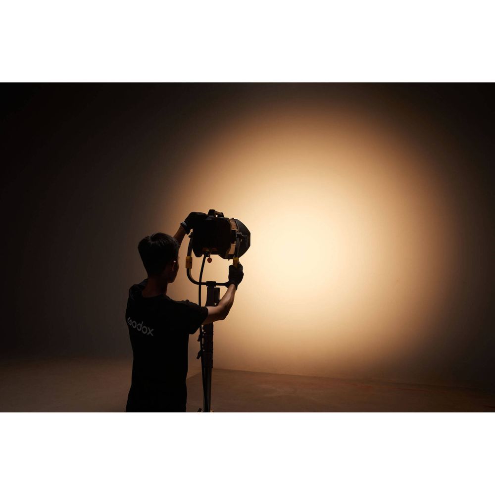 Светодиодный осветитель Godox Knowled MG1200Bi