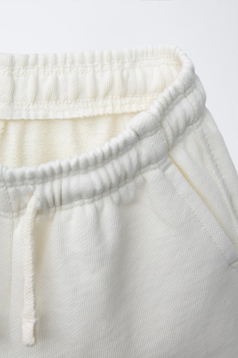 ZARA ШОРТЫ С ВЫШИТОЙ НАДПИСЬЮ, ЭКРЮ