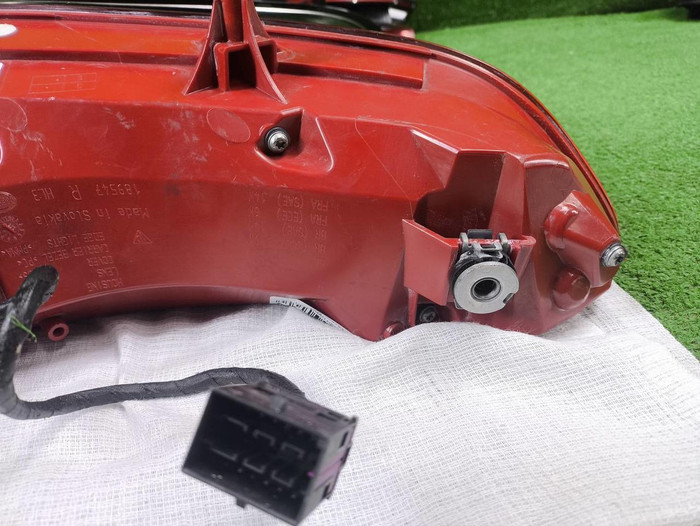 Фонарь правый внешний Porsche Macan (2014-2018)