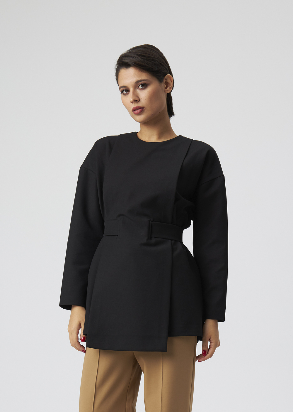 BLOUSE WITH A BELT | L | BLACK