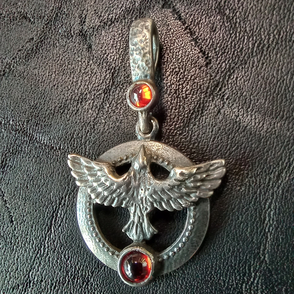 Подвеска. Свободная птица