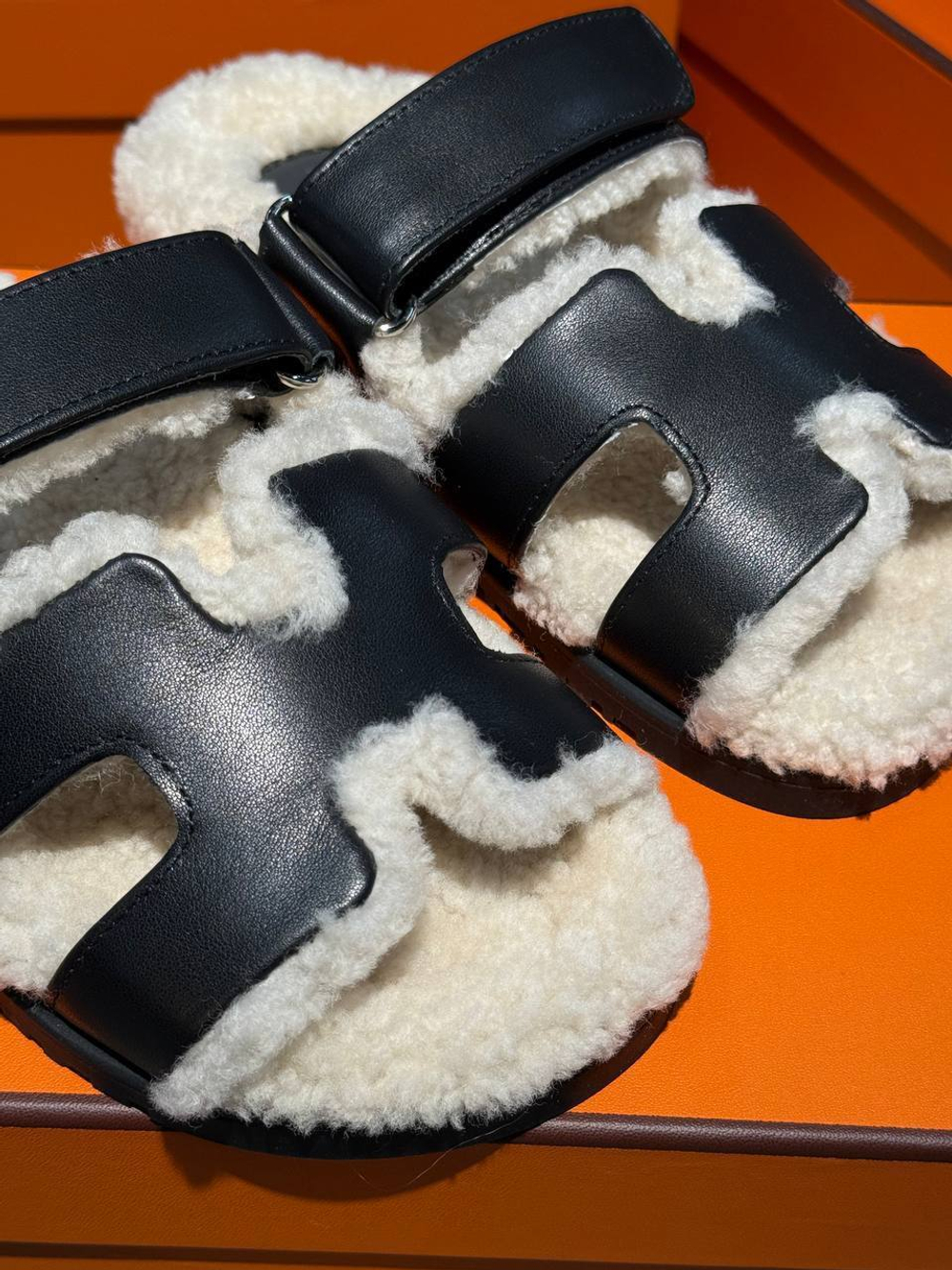 Шлепанцы Hermes