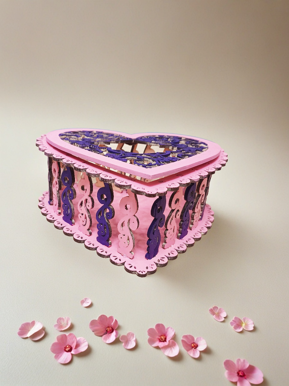 Шкатулка сердце. Ручная роспись. 16х16х6,5 см