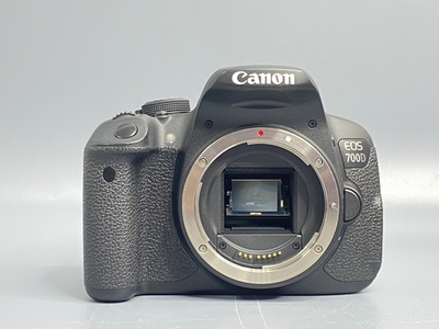 Canon EOS 700D 100 кадров