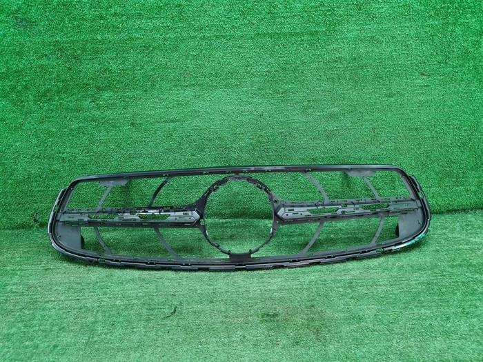 Решетка радиатора Mercedes GLC C253 (2019-2023)