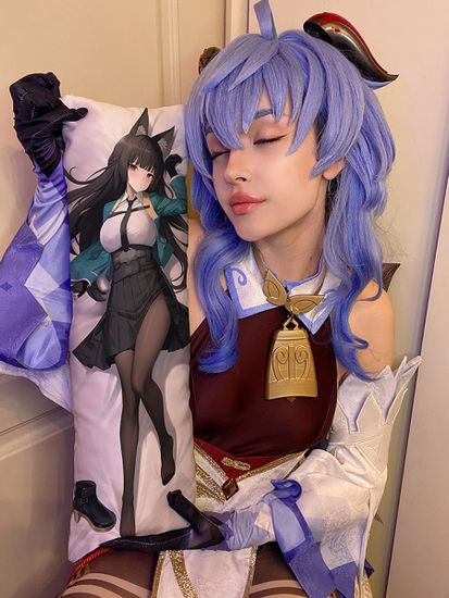 Мини дакимакура Хошими Мияби Zenless Zone Zero арт. M1303, 60х20 см