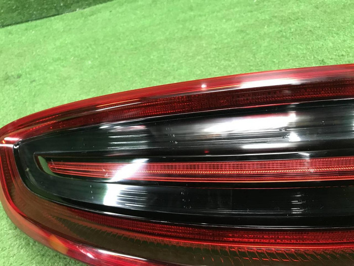 Фонарь левый внешний Porsche Macan 95b (2014-2018)