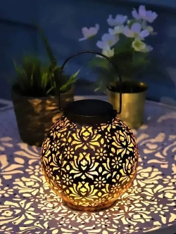 Светильник уличный для дачи на солнечной батарее / Фонарь уличный садовый на солнечной батарее