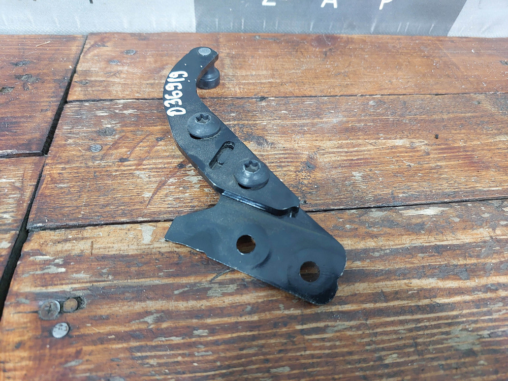 Ролик сдвижной двери Mercedes V-Class (W447) 14-нв Б/У Оригинал A4477600147