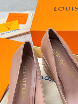 Louis Vuitton Shake Pump
