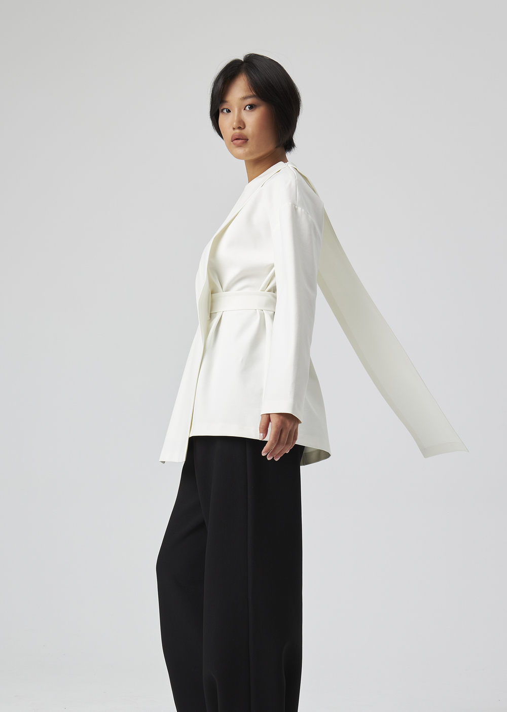 BLOUSE WITH A BELT | S | WHITE