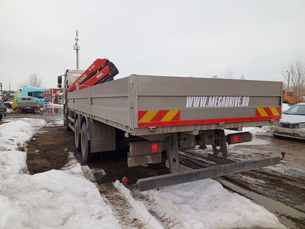 FAW J6 6x6 Бортовой с КМУ W2K00 (Дизельный, 11,1 л, 420 л.с., МТ)