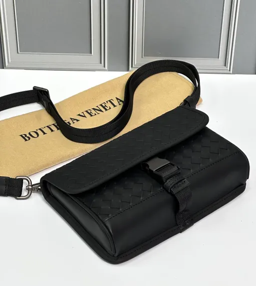 Сумка мужская Bottega Veneta через плечо