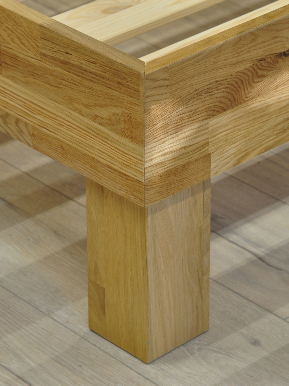 Кровать Buona Vita 90х200 из натурального дуба на ножках в стиле лофт