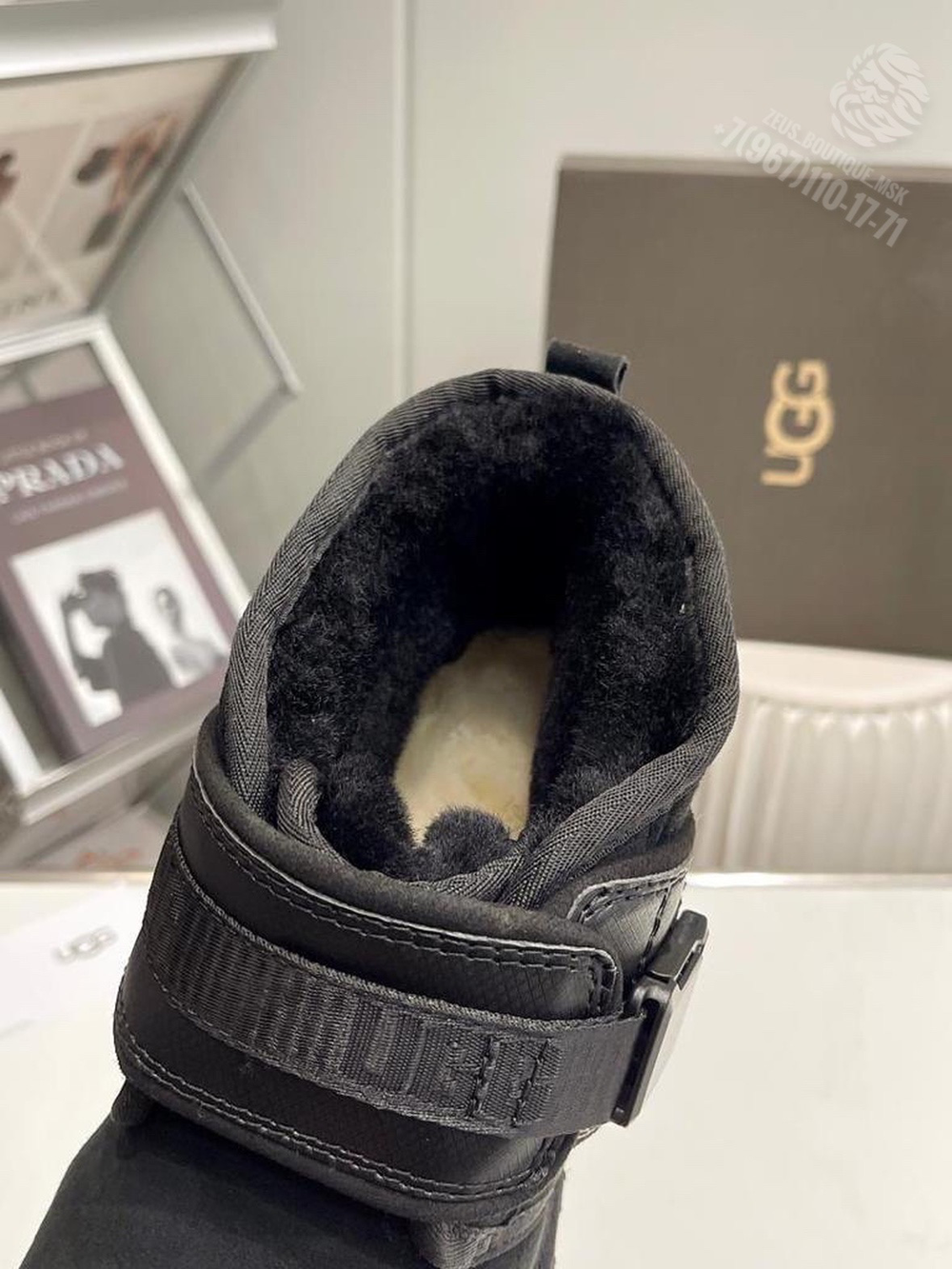 UGG