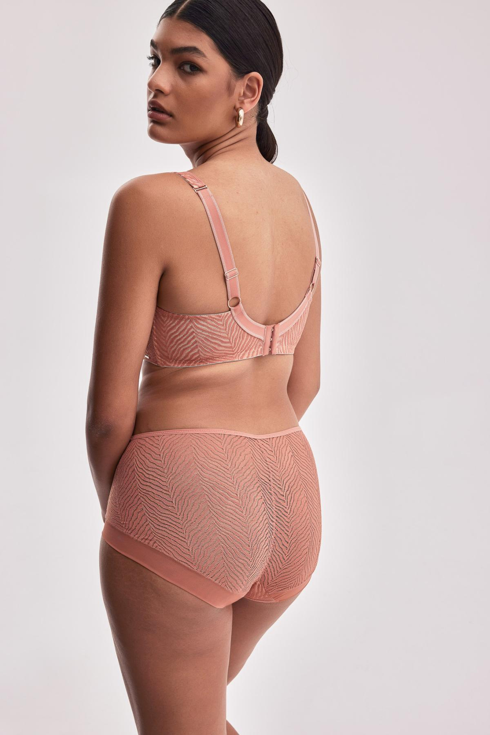 Коралловый бюстгальтер с мягкой +size чашкой Celeste (Размер: 100F) (Цвет: коралловый)