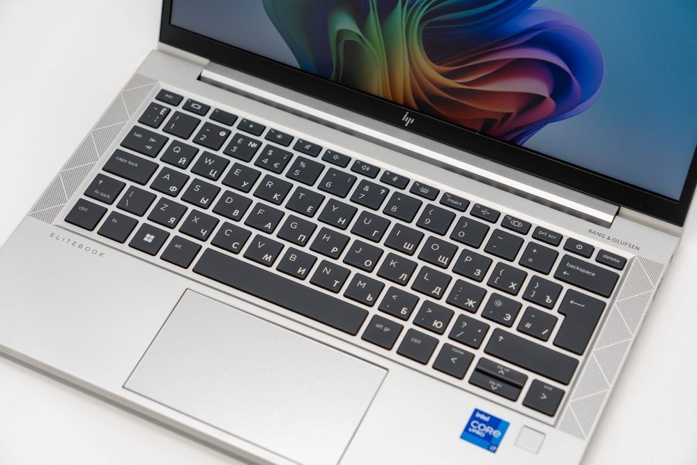 Ноутбук HP EliteBook 830 G8 ( i7-1185G7 )