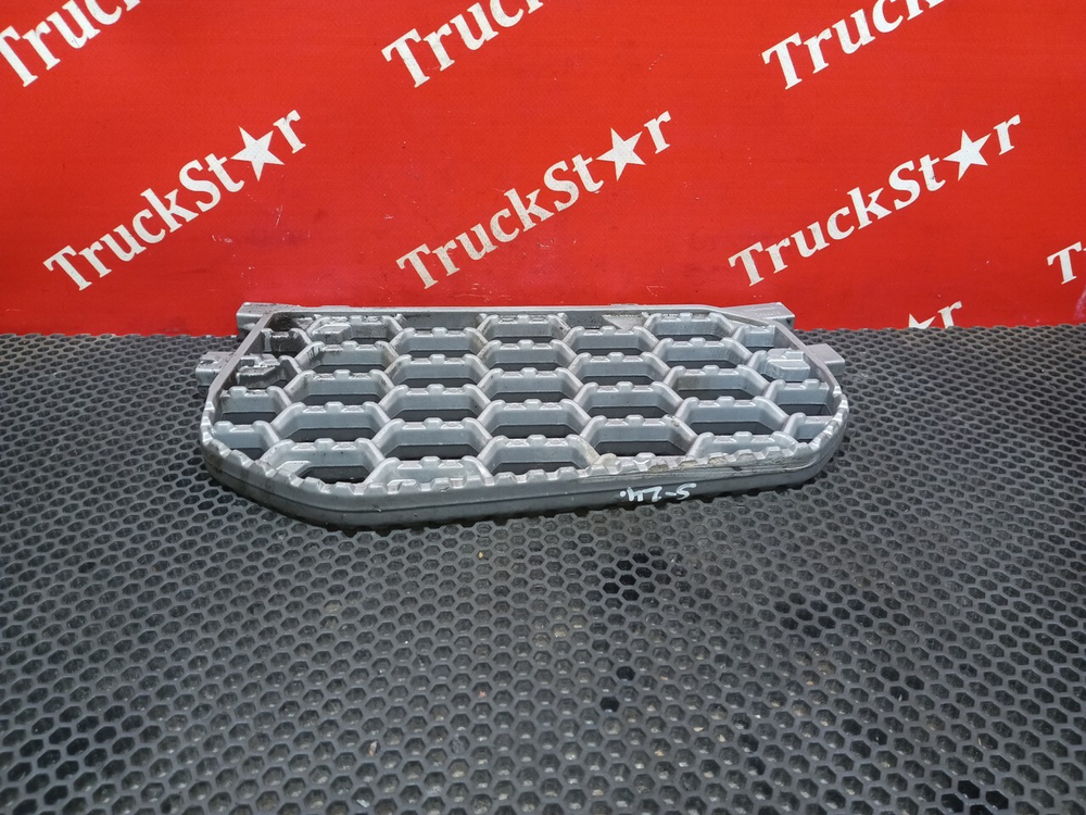 Ступенька подножки нижняя 2021г.