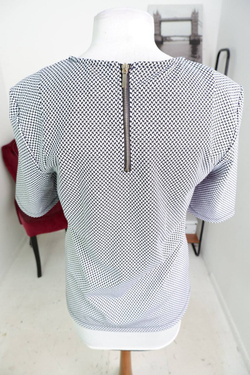 Блузка Concept Club лаконичная, маркировка L, визуально на 48 размер