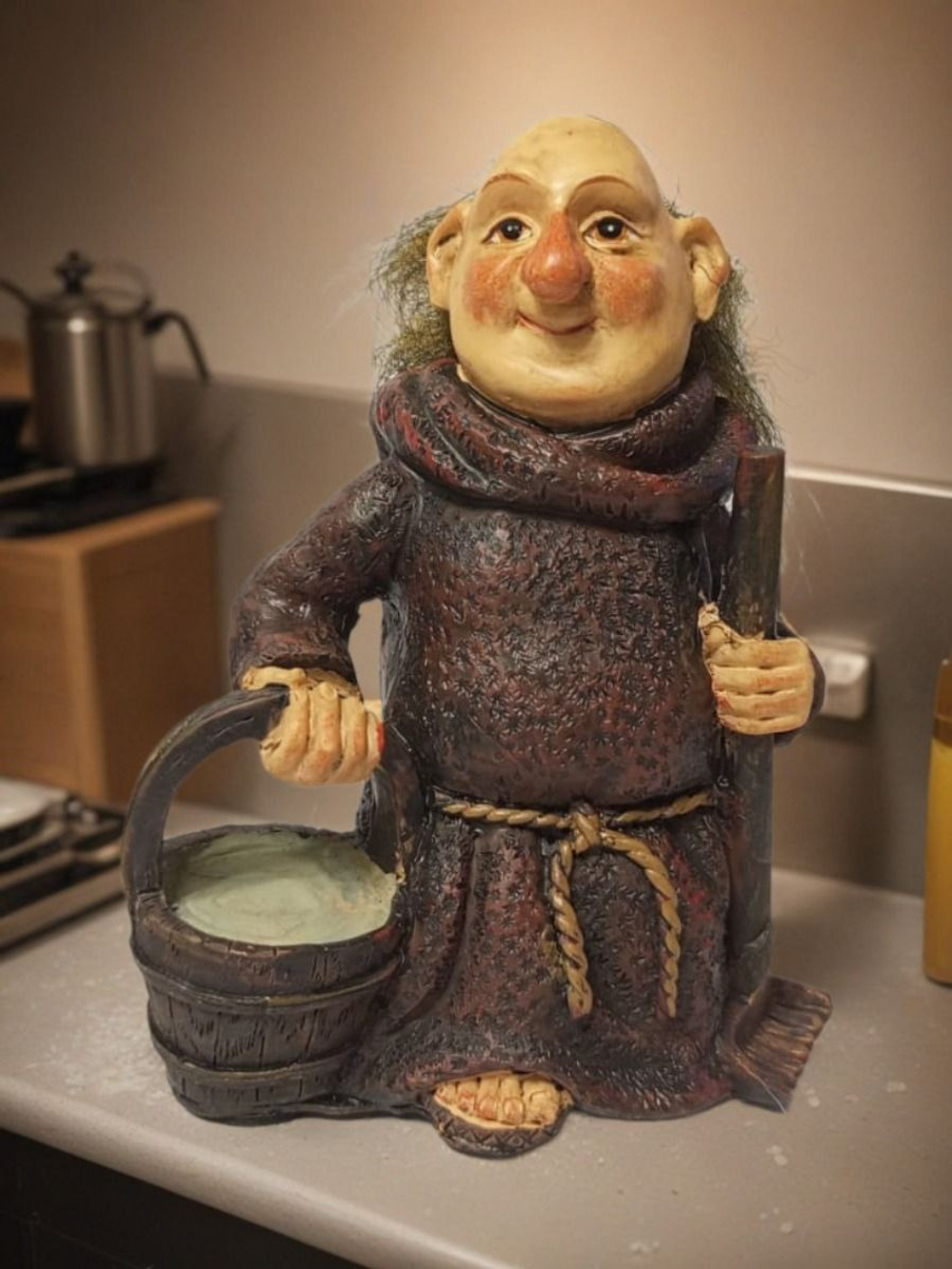 Статуэтка норвежский тролль-монах