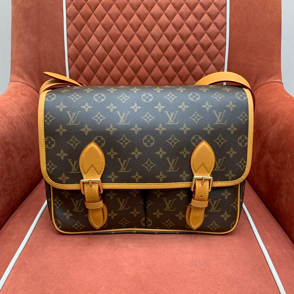 Louis Vuitton Satchel Messenger