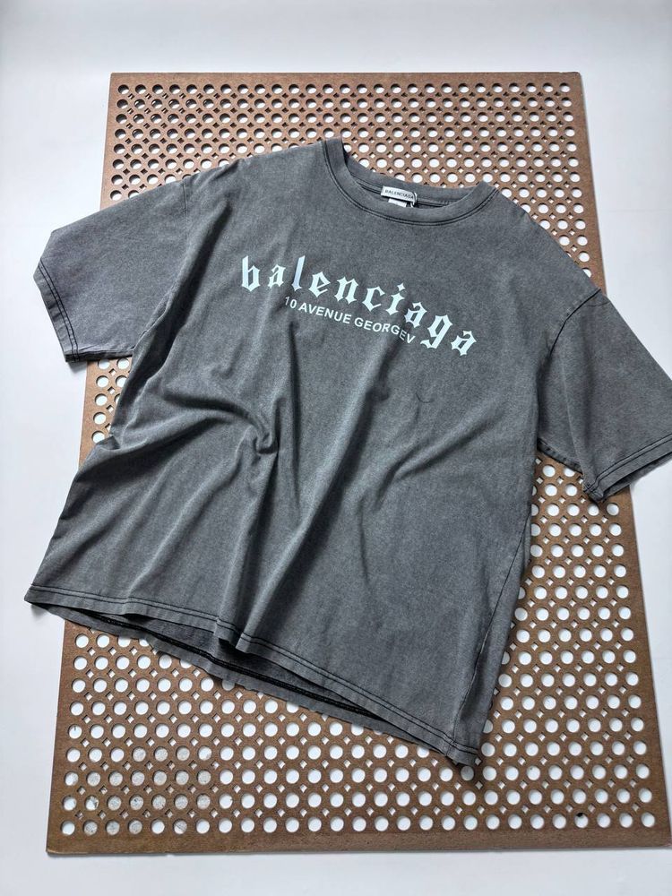 Футболка Balenciaga