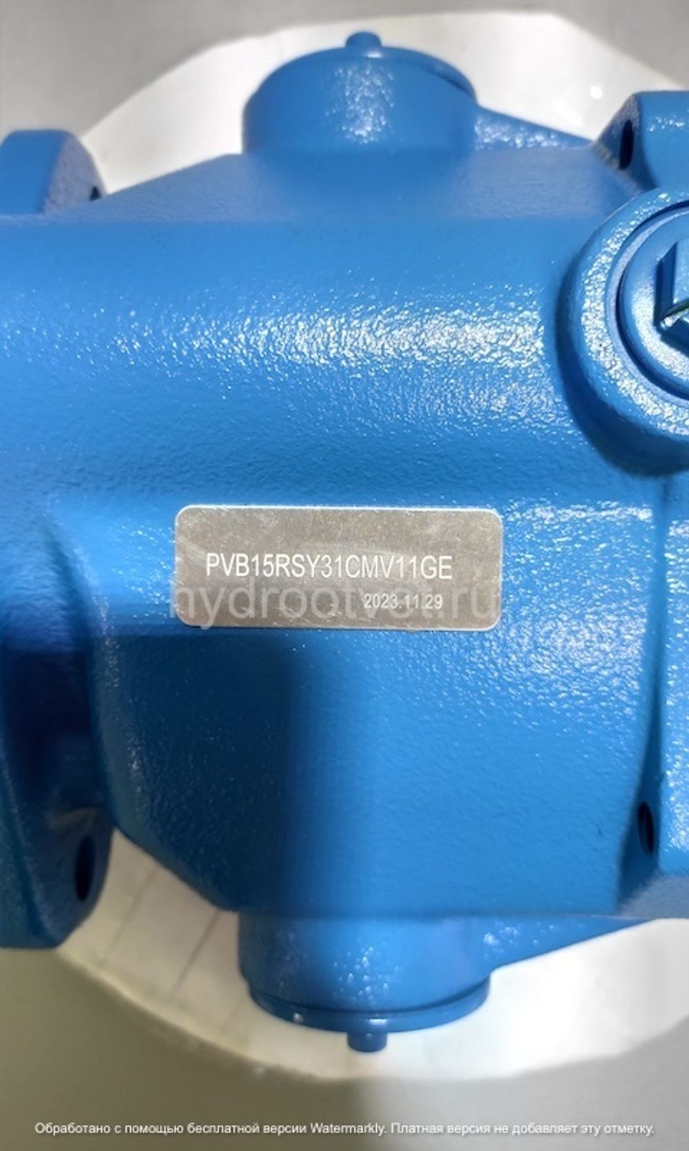 PVB15RSY31CM11 - Аксиально-поршневой насос регулируемый с наклонным диском, 33 см3, 210 бар, регулятор давления