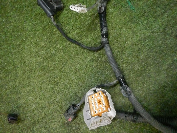 Проводка переднего бампера Genesis G90 (2016-2019)