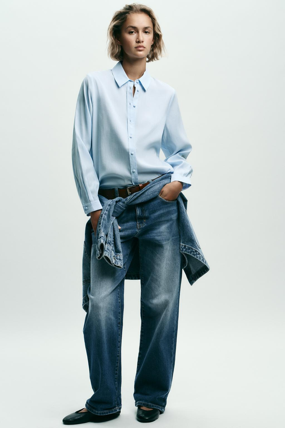 ZARA РУБАШКА СТРУЯЩЕГОСЯ КРОЯ ИЗ МЯГКОЙ ТКАНИ, НЕБЕСНО-ГОЛУБОЙ