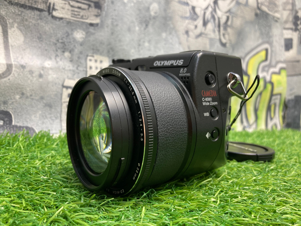 Olympus Camedia C-8080
