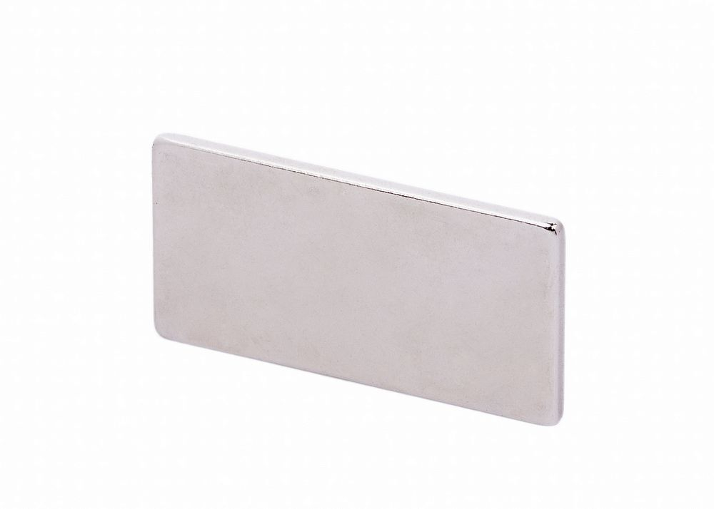 Неодимовый магнит прямоугольный 20х10х2 мм