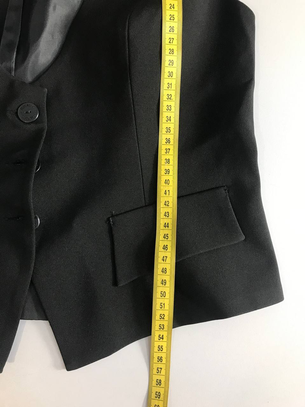 Жилетка Bravo приталенная, визуально на 48 размер, новая