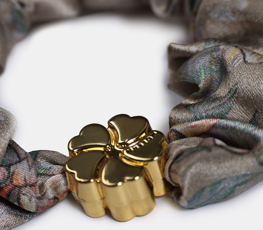 Резинка для волос Mollen Лазоревый цветок песочно-бежевая