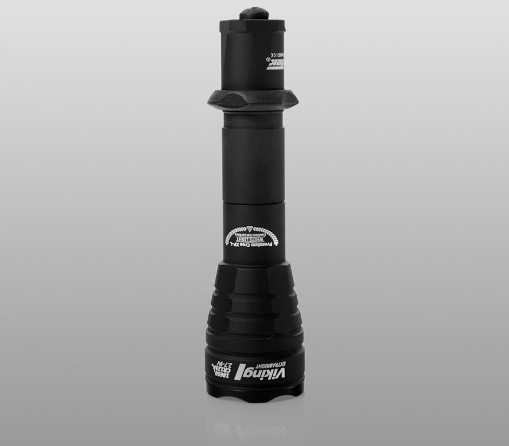 Тактический фонарь для охоты Armytek F01801BW Viking V3 XP-L (тёплый свет)