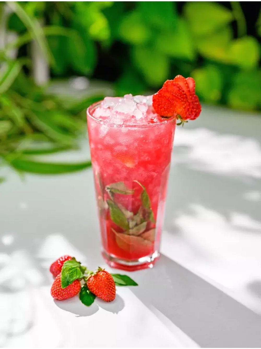 Основа для лимонадов и коктейлей Клубничный мохито 1кг