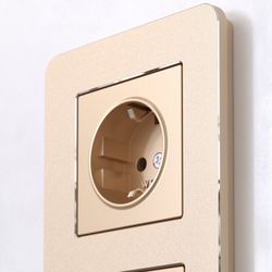 Рамка на 2 поста Werkel Platinum (шампань) W0022611