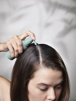 Aveda Scalp Solutions Refreshing Protective Mist - защитный спрей для жирных волос /   100  ml  / GTIN 18084040614