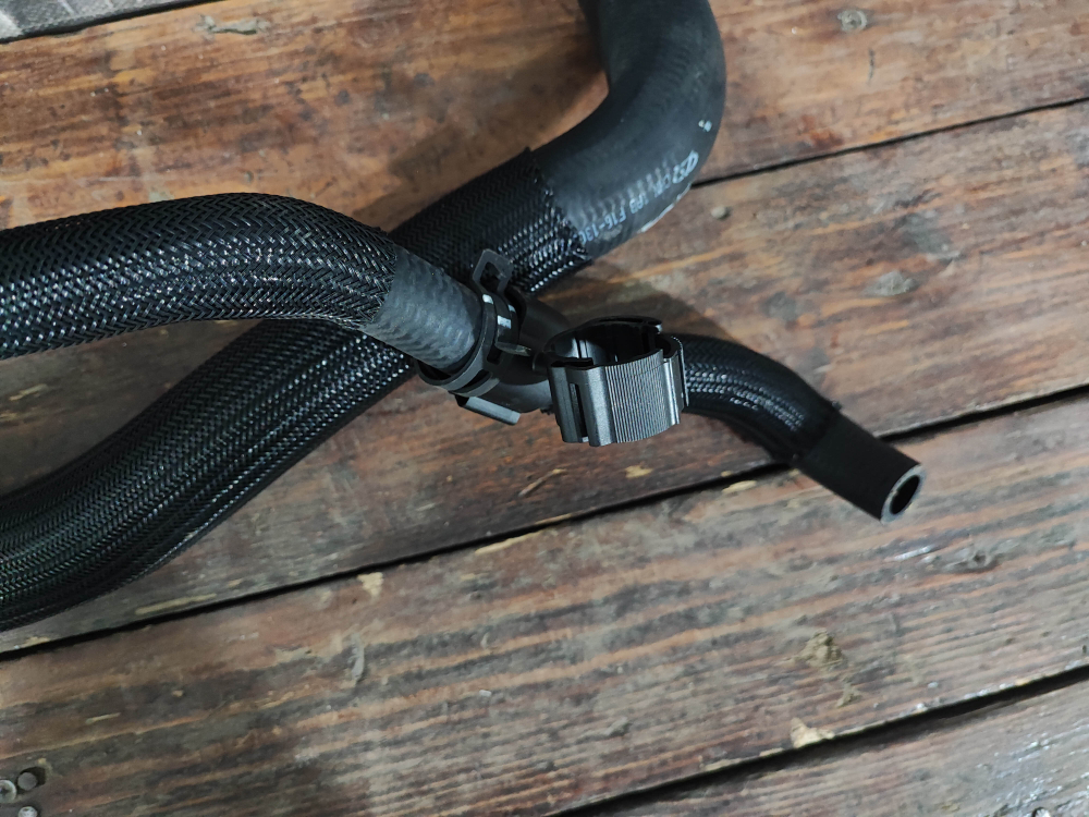 Впускной патрубок  Jetour Dashing 22-нв Новый Оригинал F161303111GC