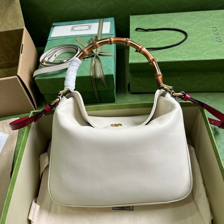 Gucci Diana Medium Shoulder Bag