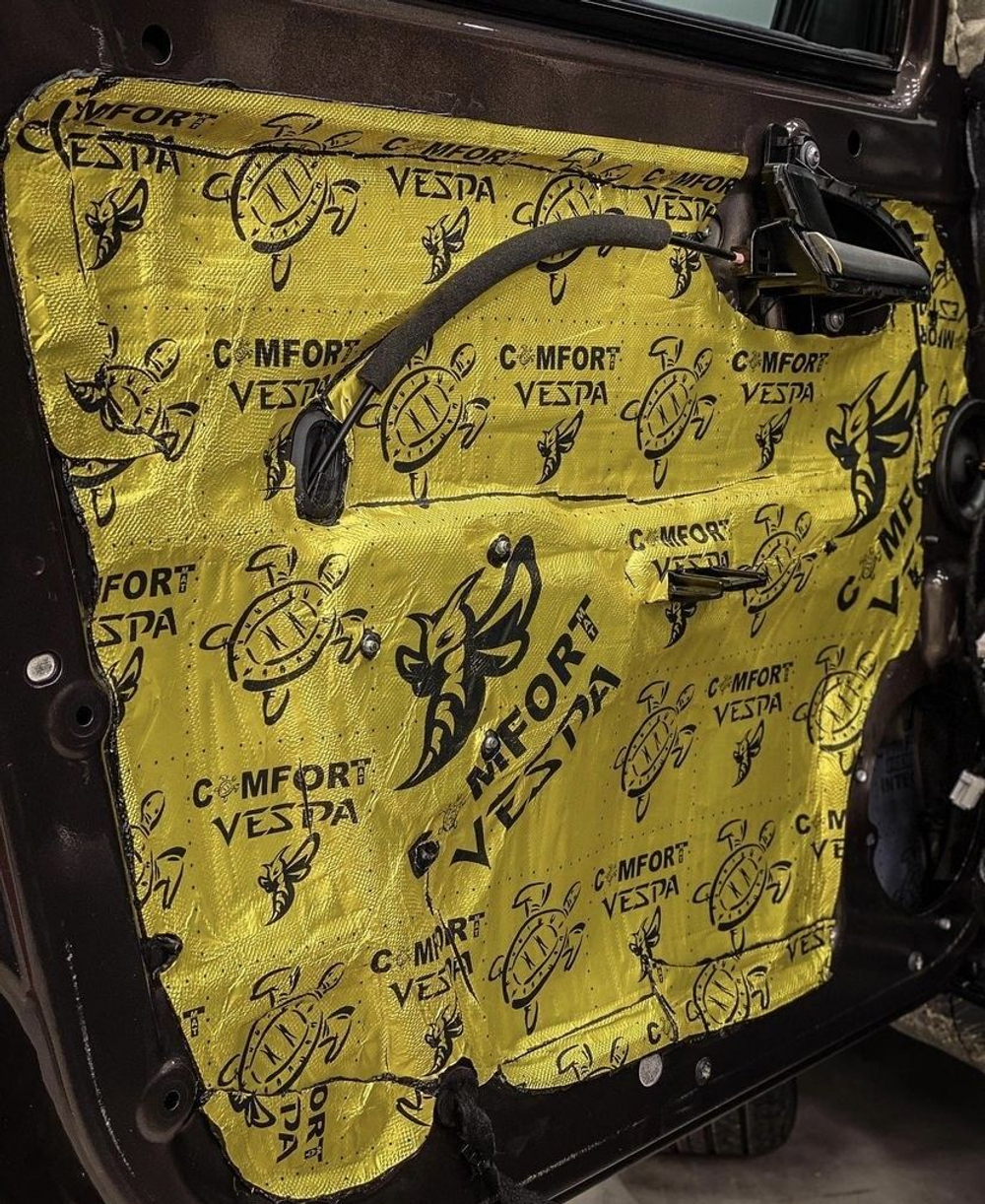 Виброизоляция Comfortmat Vespa 2,3 мм 50х70 см- 10 листов