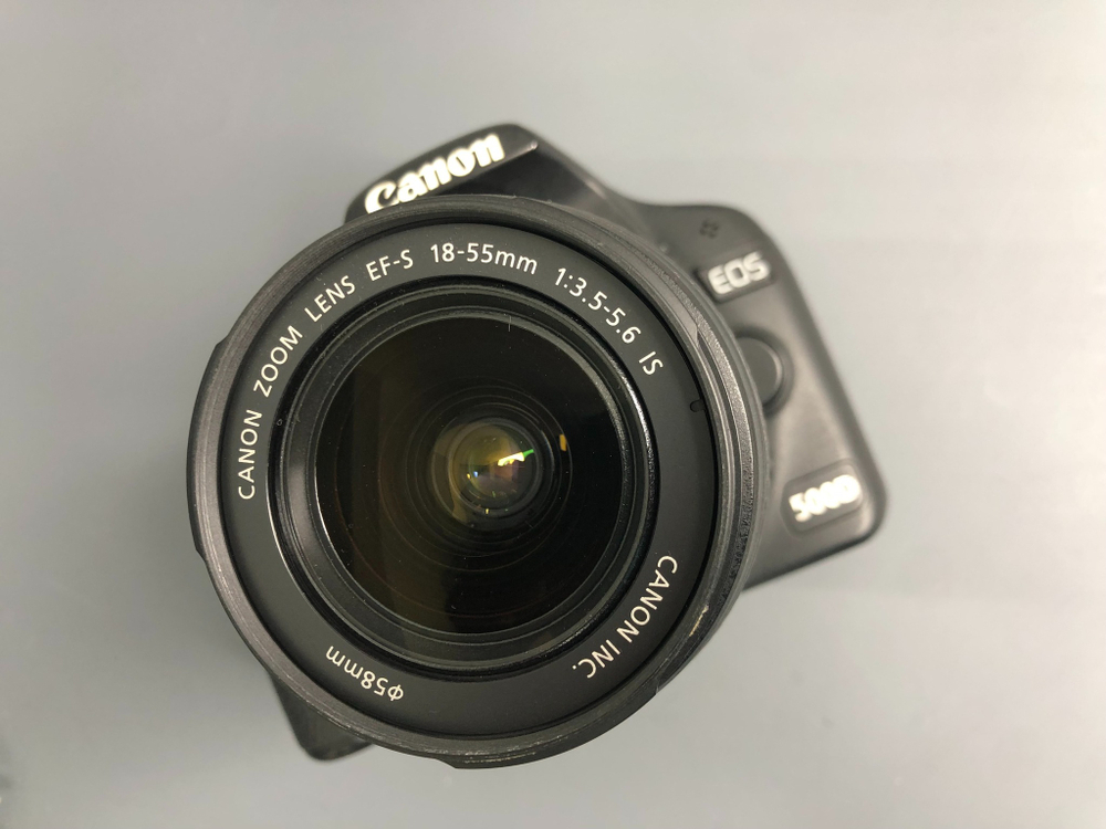 Canon 500D kit 18-55 mm 3.5-5.6 IS 4.800 кадров