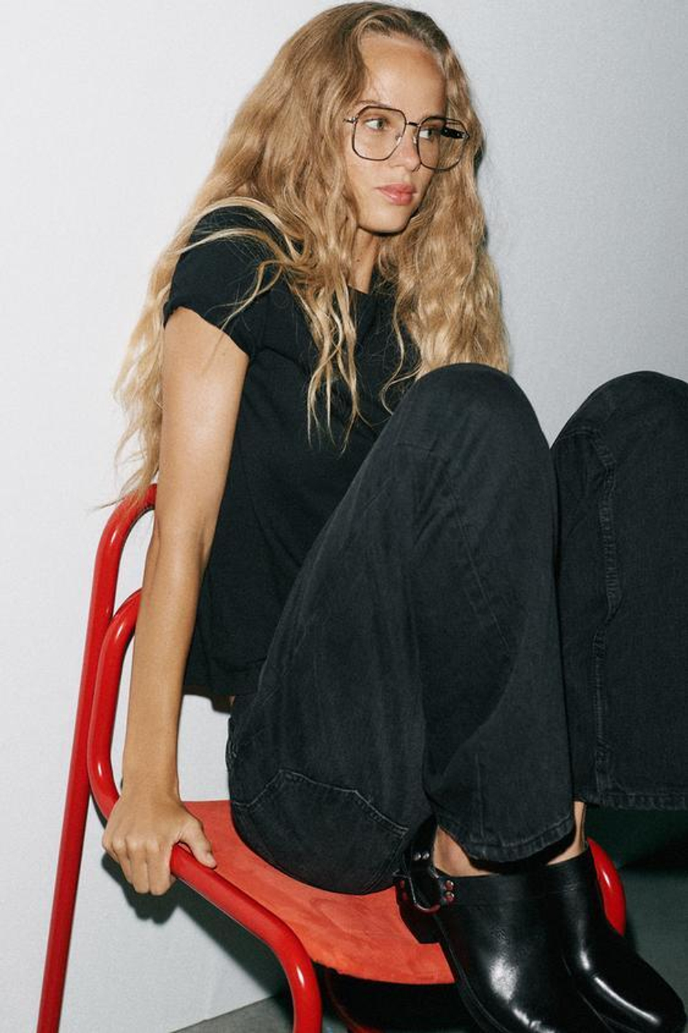 ZARA ПРЯМЫЕ ДЖИНСЫ TRF С НИЗКОЙ ПОСАДКОЙ, ЧЕРНЫЙ