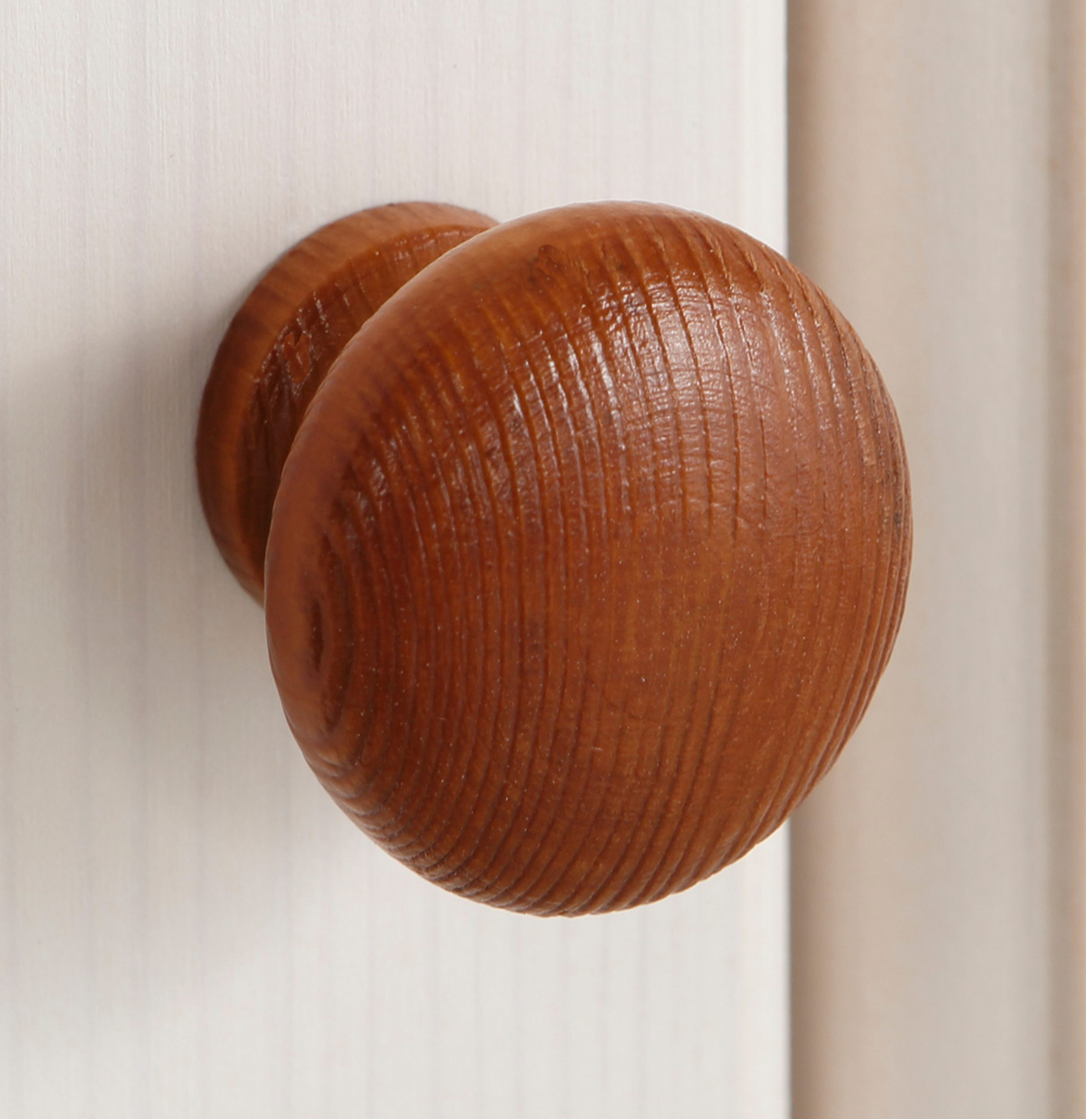 Шкаф распашной