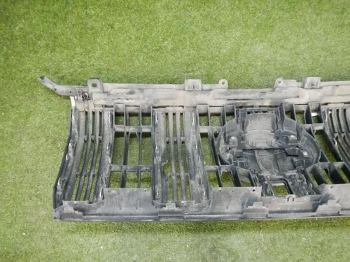 Решетка радиатора Toyota Land Cruiser Prado 150 (2017-н.в.)